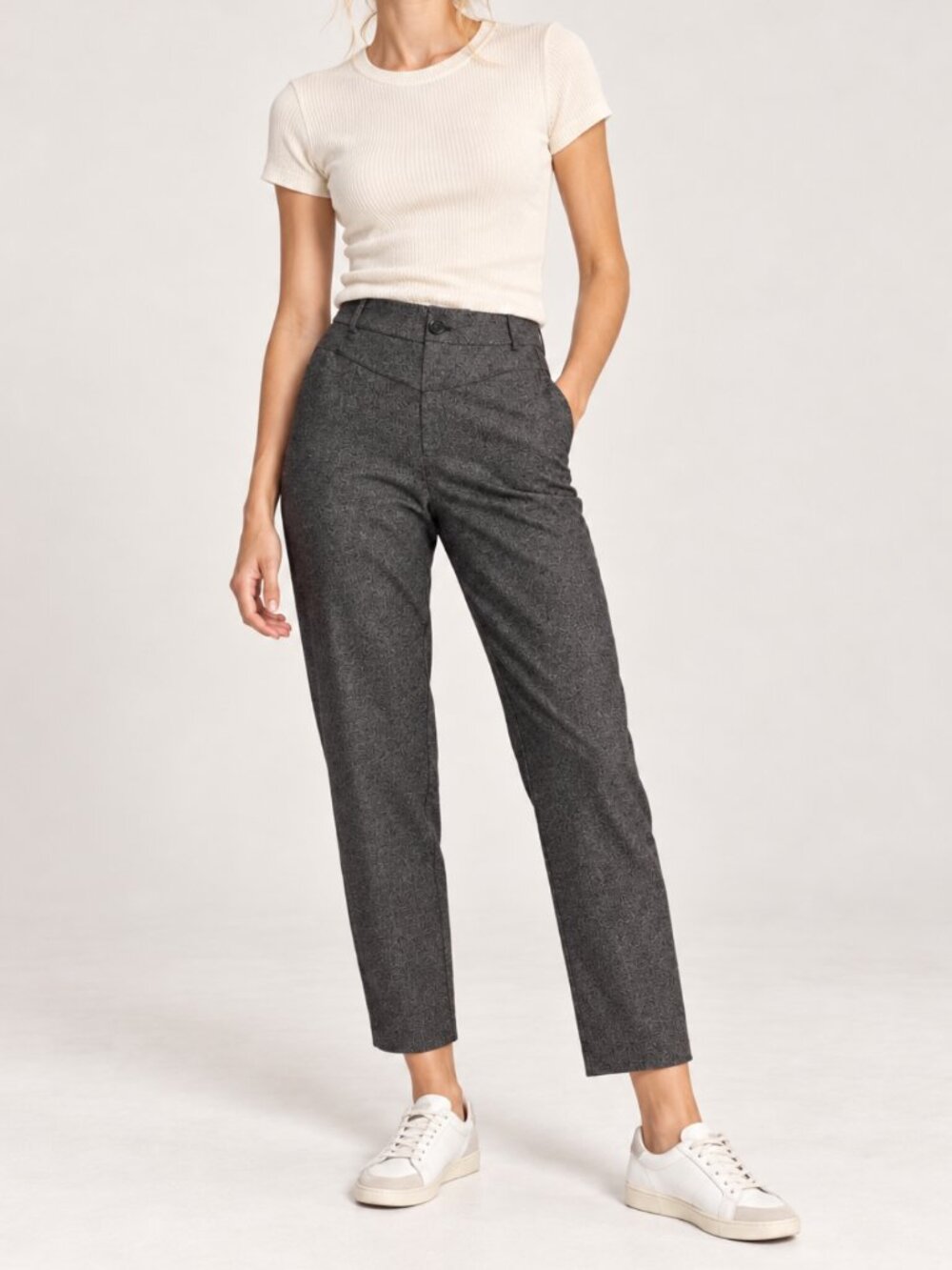 ZARA Trafaluc Gray Textured High Rise Cropped Straight Pants Medium